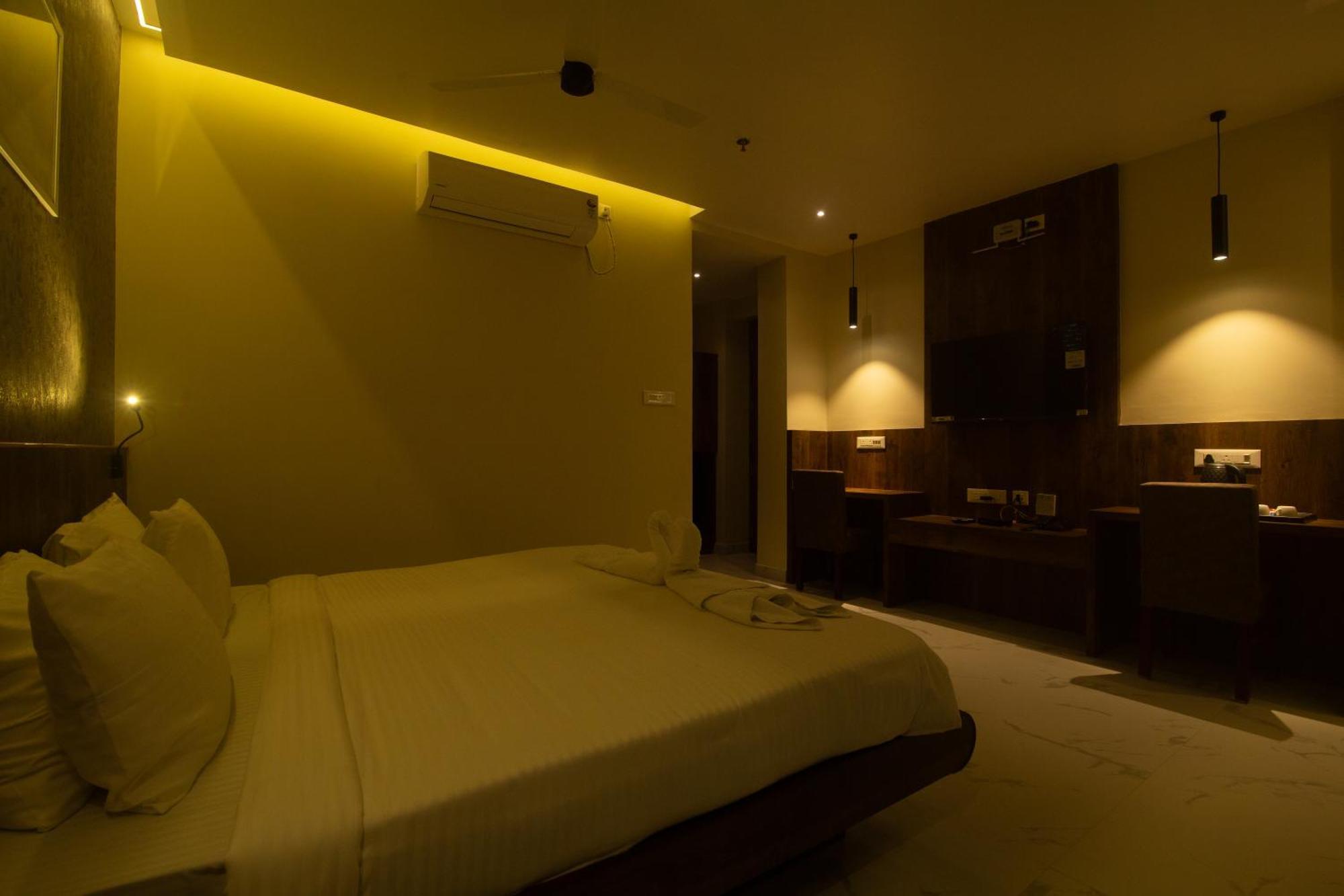 Hotel Palace View Murshidabad Bagian luar foto